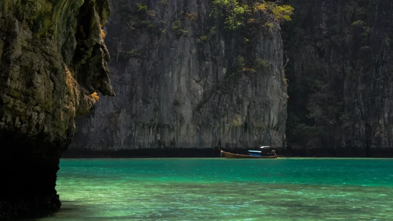 Phuket to Koh Phi Phi Ferry: Timetable, Prices and Booking (2026)