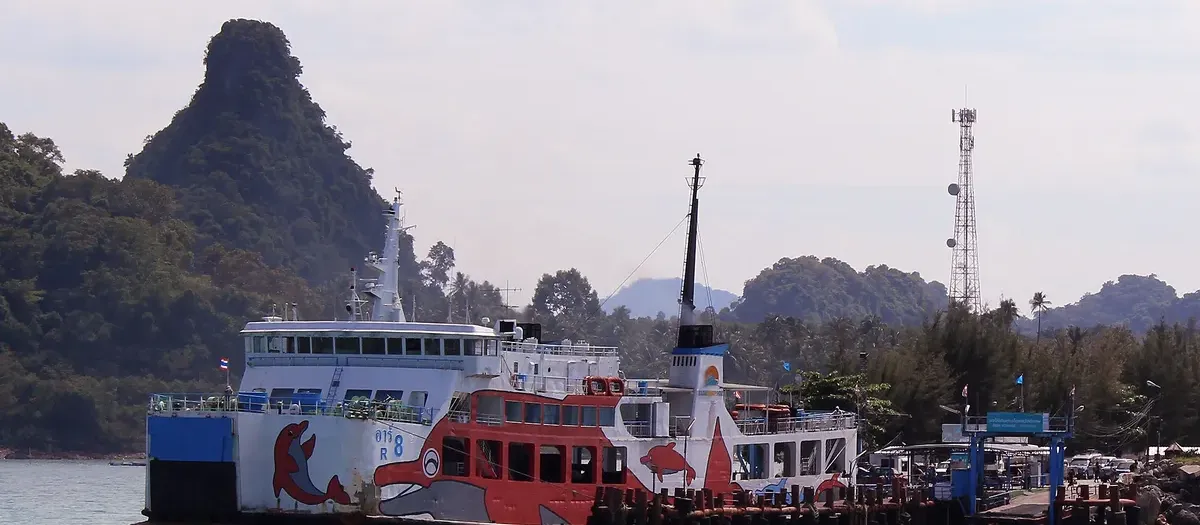 Surat Thani to Koh Samui Ferry: Timetable, Operators and Booking (2026)