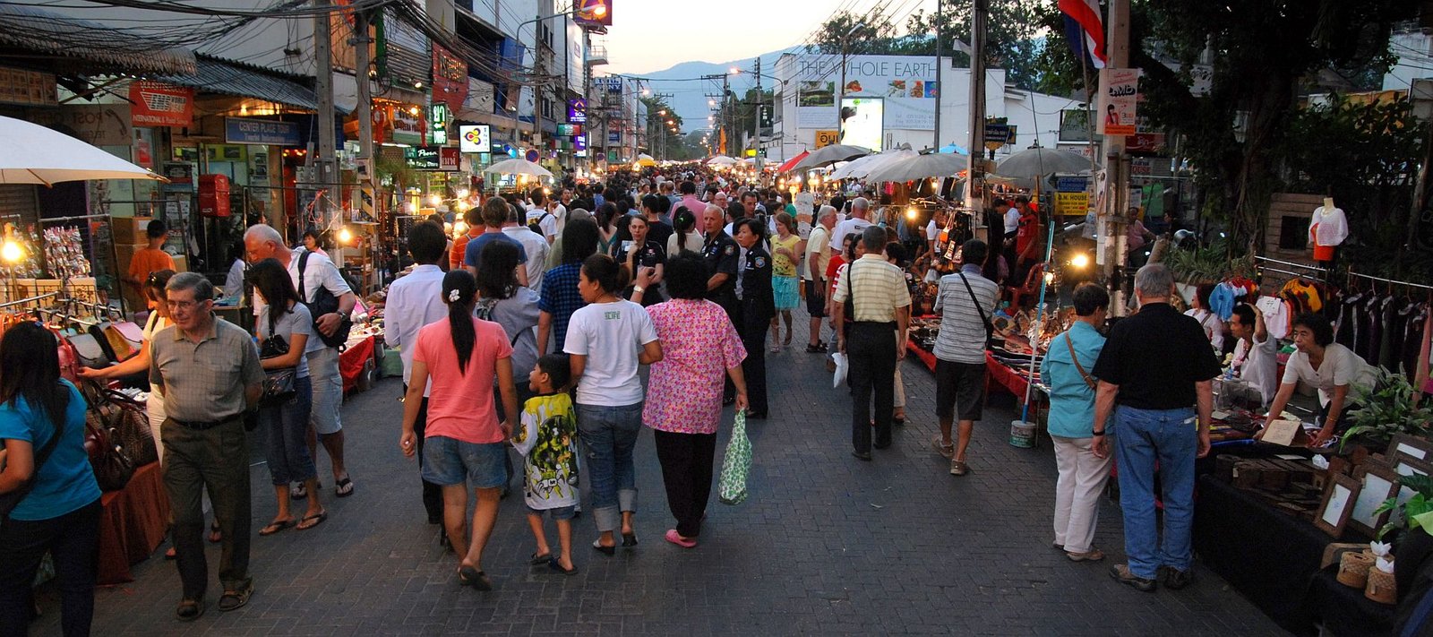 Chiang Mai Sunday Walking Street night market