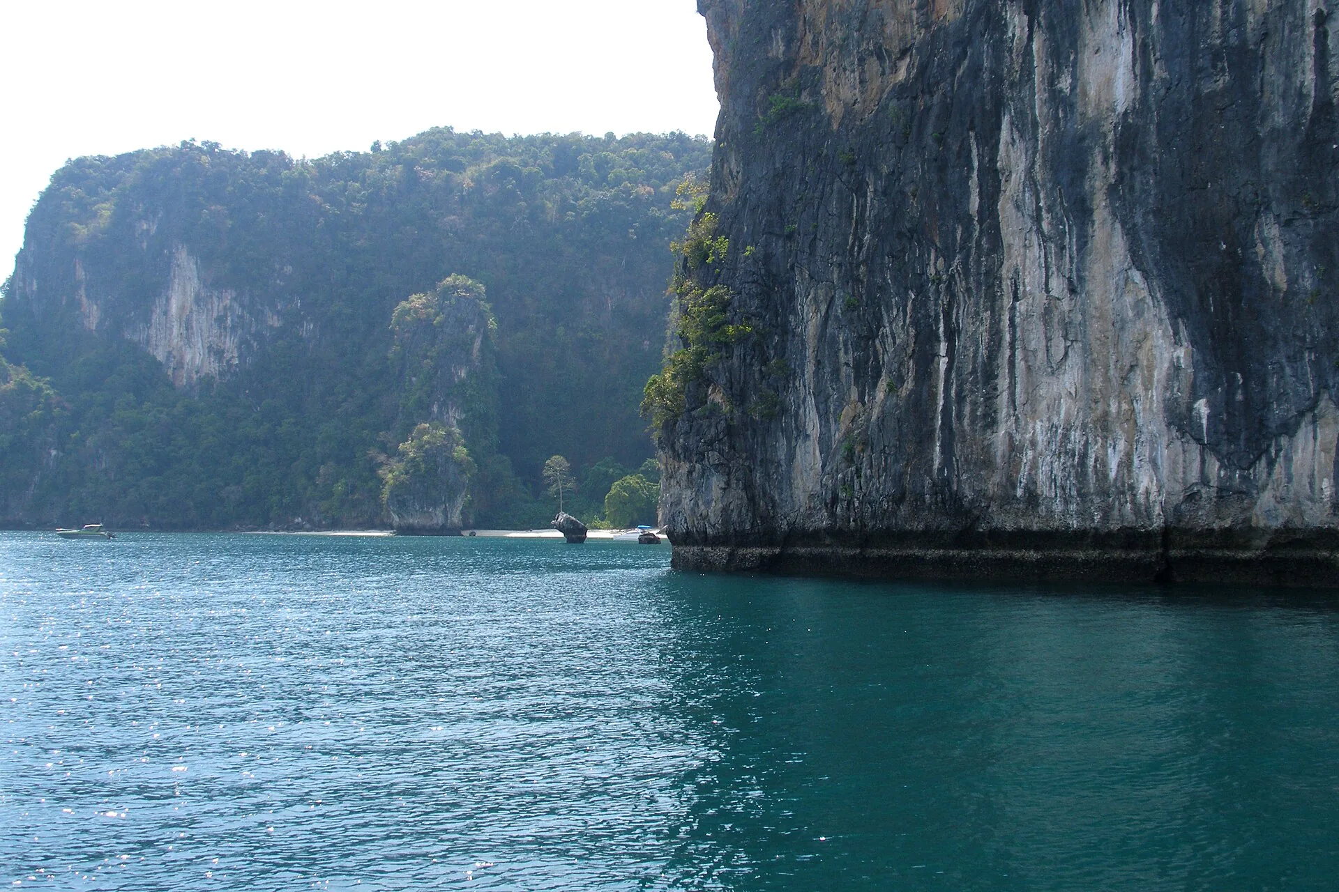 Koh Hong hidden lagoon in Phang Nga Bay