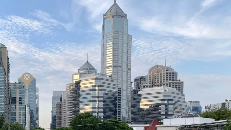 Conrad Bangkok Review (2026): Wireless Road Value, Garden Pool, Lounge