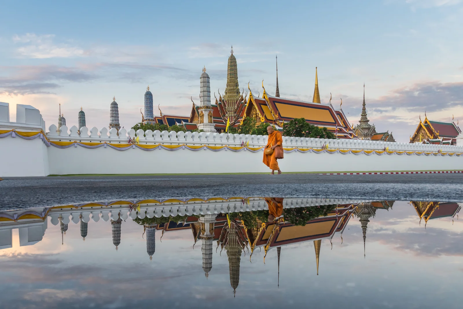 Grand Palace and Wat Phra Kaew Bangkok with tourist crowds at the entrance