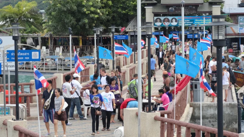Koh Phi Phi to Krabi Ferry 2026: Speedboat vs Scheduled