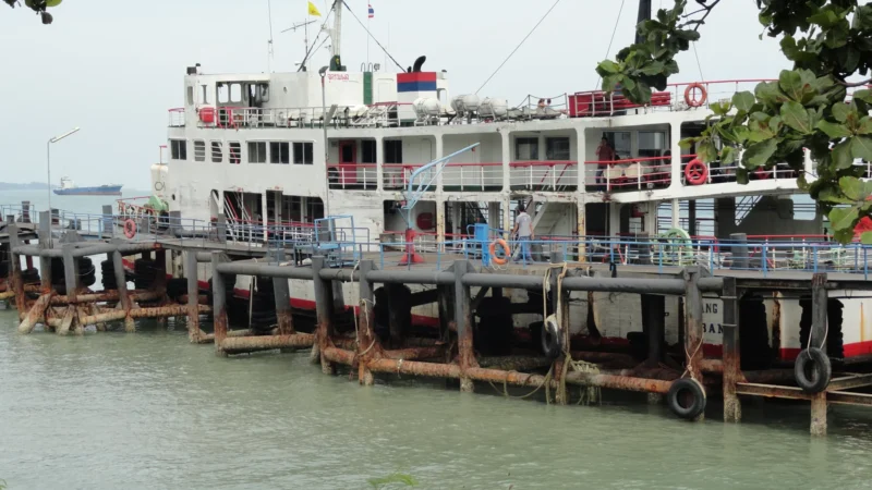 Surat Thani to Koh Samui Ferry: Timetable, Operators and Booking (2026)