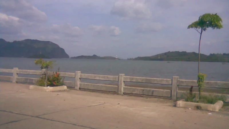 Koh Lanta to Krabi Ferry vs Minivan 2026: Time, Cost, Reality