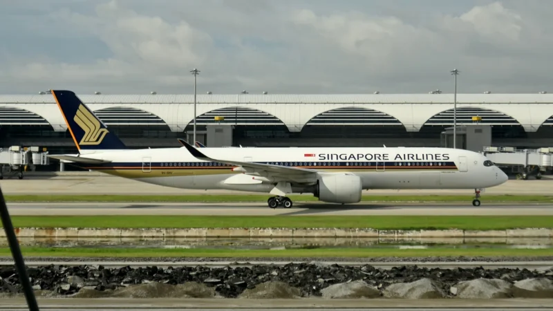 Singapore to Bangkok Flights 2026: SIA vs Scoot, AirAsia DMK, Real Costs