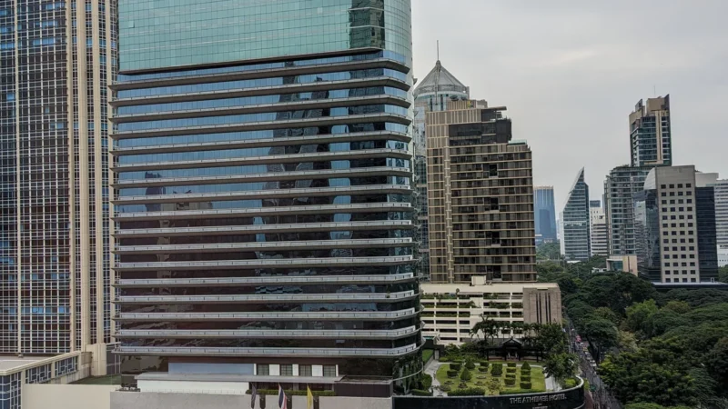Athenee Hotel Bangkok Review (2026): Wireless Road Heritage