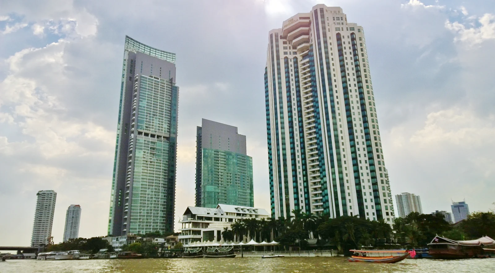The Peninsula Bangkok tower seen from Khlong Ton Sai, Khlong San district