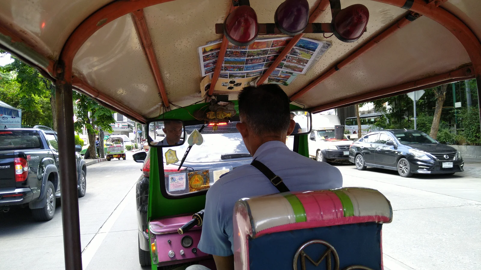 Tuk-tuk Bangkok street tourist ride