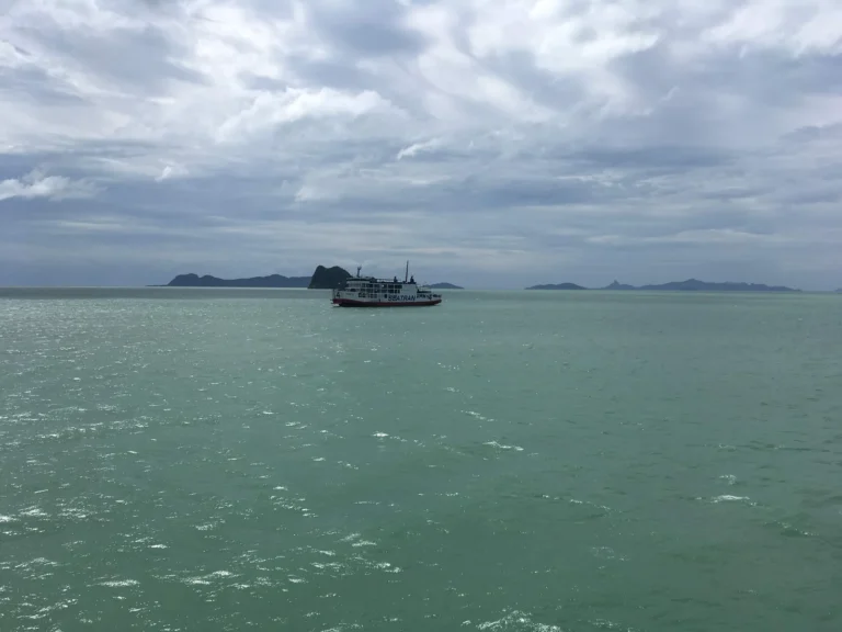 Thailand Transport Overview (2026): Plane Train Boat Bus