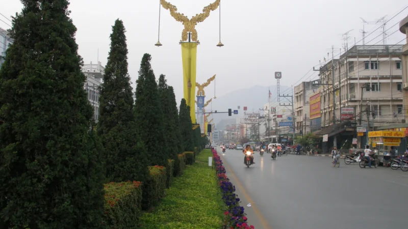 Chiang Rai to Mae Sai (2026): Bus, Border, Golden Triangle