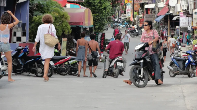 Motorbike Rental Koh Phangan (2026): Steep Hills, Sand
